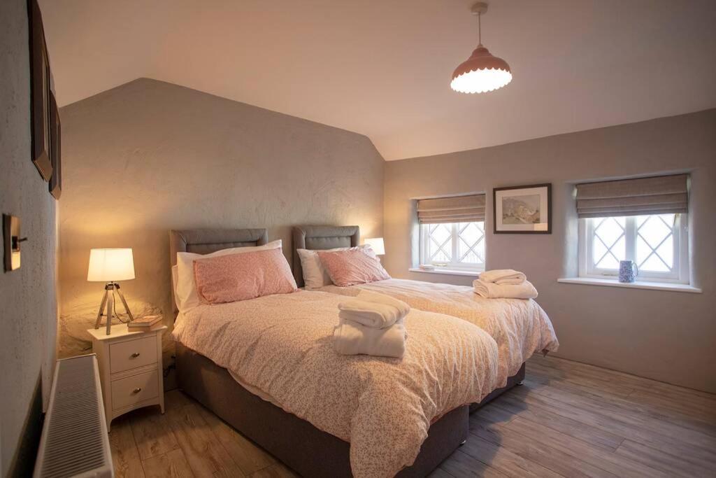 Kilbroney River Cottage โรสเทรวอร์ ภายนอก รูปภาพ