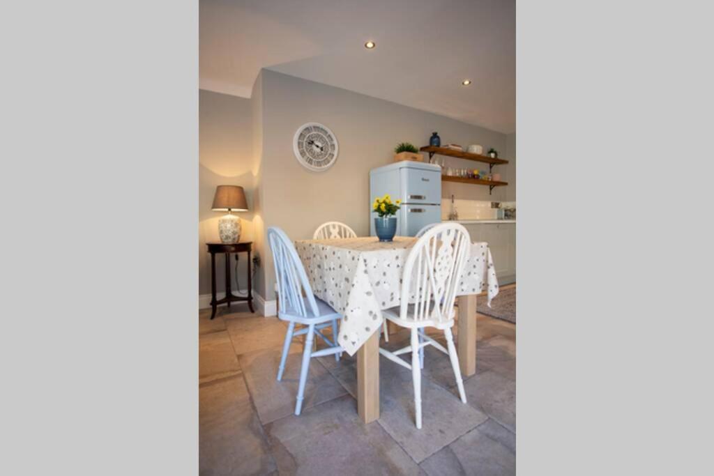 Kilbroney River Cottage โรสเทรวอร์ ภายนอก รูปภาพ
